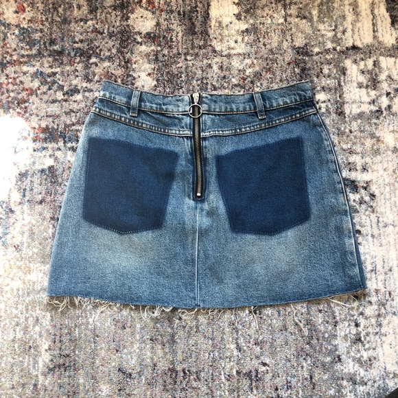 Zara Trafaluc jean skirt with red fur detail - Picture 3 of 4